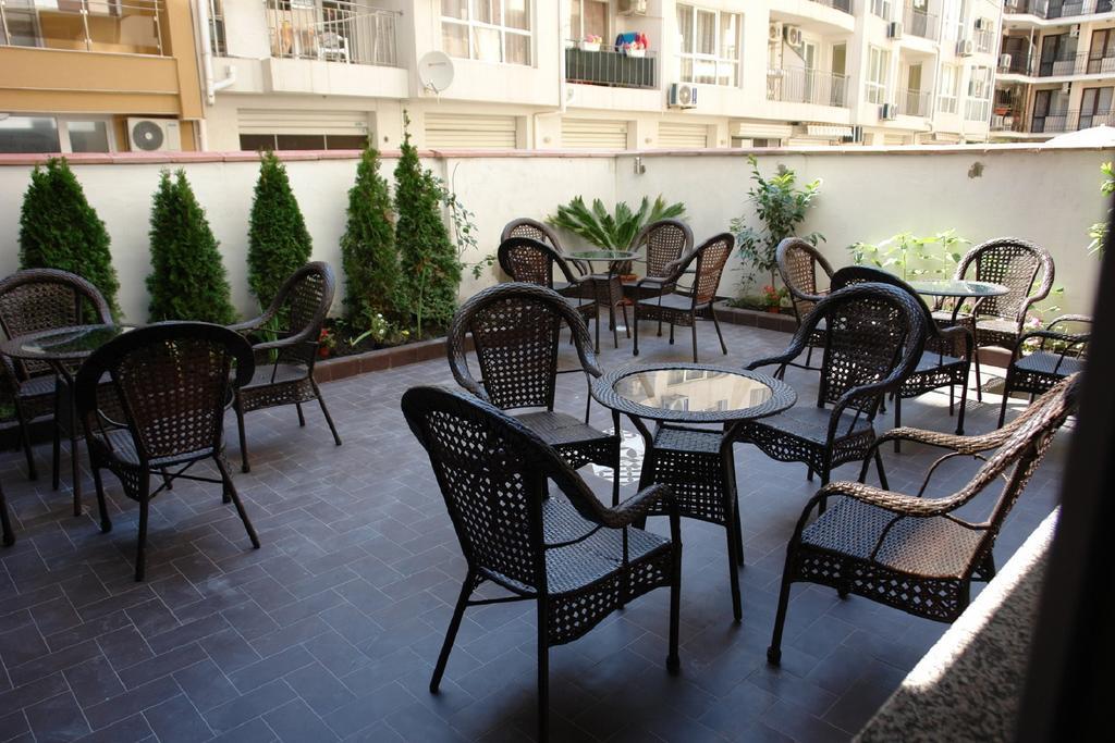 Aparthotel Botabara Del Mar Boutique à Pomorie Extérieur photo